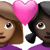 Bagaimana Couple with Heart: Woman, Woman, Medium Skin Tone, Dark Skin Tone emoji terlihat di Apple.