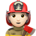 Bagaimana Firefighter: Light Skin Tone emoji terlihat di Apple.