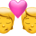 Bagaimana Kiss emoji terlihat di Apple.