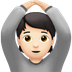 Jak wygląda emoji Osoba pokazująca gest OK: karnacja jasna w Apple.