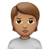 Bagaimana Person Pouting: Medium Skin Tone emoji terlihat di Apple.