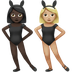 Wie Frauen mit Hasenohren: dunkle Hautfarbe, mittelhelle Hautfarbe Emoji auf Apple aussieht.