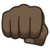 Bagaimana Oncoming Fist: Dark Skin Tone emoji terlihat di Joypixels.