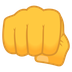 Bagaimana Oncoming Fist emoji terlihat di Joypixels.