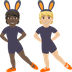 Hur Personer med kaninöron: mörk hy, mellanljus hy emoji ser ut på Joypixels.