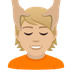 Wie Person, die eine Kopfmassage bekommt: mittelhelle Hautfarbe Emoji auf Joypixels aussieht.