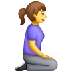 Bagaimana Woman Kneeling Facing Right emoji terlihat di Samsung.