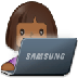 Cómo se ve el emoji Profesional de la tecnología mujer: tono de piel oscuro medio en Samsung.