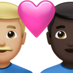 Bagaimana emoji Pasangan dengan simbol hati: lelaki, lelaki, ton kulit sederhana cerah dan ton kulit gelap kelihatan di Apple.