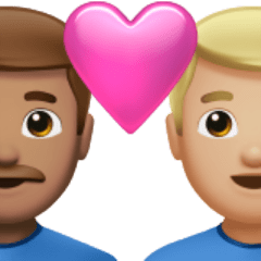 Hoe Stel met hart: man, man, getinte huidskleur, lichtgetinte huidskleur emoji eruit ziet op Apple.