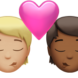 Bagaimana Berciuman: dewasa, dewasa, warna kulit cerah-sedang, warna kulit gelap-sedang emoji terlihat di Apple.