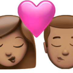 Öpücük: kadın erkek orta cilt tonu emojisi Apple üzerinde nasıl görünüyor.