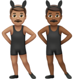 A quoi ressemblent les emoji Hommes avec des oreilles de lapin : peau légèrement mate et peau mate sur Apple.