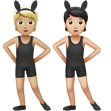 A quoi ressemblent les emoji Personnes avec des oreilles de lapin : peau moyennement claire et peau claire sur Apple.