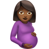 A quoi ressemblent les emoji Femme enceinte : peau mate sur Apple.