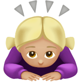 A quoi ressemblent les emoji Femme qui s’incline: peau moyennement claire sur Apple.