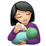 A quoi ressemblent les emoji Femme allaitant un bébé: peau claire sur Apple.