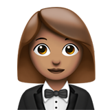 Hoe Vrouw in smoking: getinte huidskleur emoji eruit ziet op Apple.