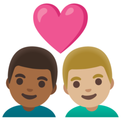 Bagaimana emoji Pasangan dengan simbol hati: lelaki, lelaki, ton kulit sederhana gelap dan ton kulit sederhana cerah kelihatan di Google.