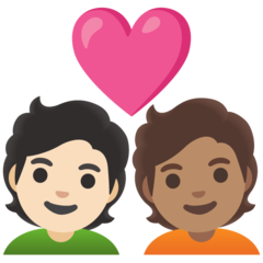 Bagaimana emoji Pasangan dengan simbol hati: dewasa, dewasa, ton kulit cerah dan ton kulit sederhana kelihatan di Google.