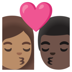 Hoe Kus: vrouw, man, getinte huidskleur, donkere huidskleur emoji eruit ziet op Google.