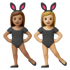 A quoi ressemblent les emoji Femmes avec des oreilles de lapin : peau légèrement mate et peau moyennement claire sur Google.
