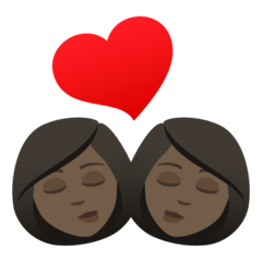 A quoi ressemblent les emoji Bisou : femme, femme et peau foncée sur Joypixels.