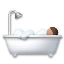 A quoi ressemblent les emoji Personne prenant un bain: peau légèrement mate sur Lg.