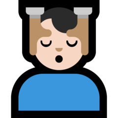 A quoi ressemblent les emoji Homme qui se fait masser: peau claire sur Microsoft.