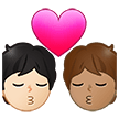 A quoi ressemblent les emoji Bisou : adulte, adulte, peau claire et peau légèrement mate sur Samsung.