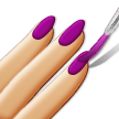 A quoi ressemblent les emoji Vernis à ongles: peau moyennement claire sur Samsung.