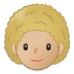 A quoi ressemblent les emoji Adulte : peau moyennement claire et cheveux bouclés sur Samsung.