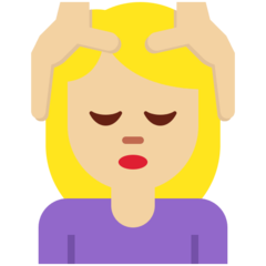 Cómo se ve el emoji Mujer recibiendo masaje: tono de piel claro medio en Twitter.