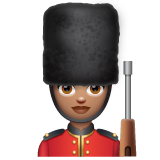 Bagaimana Woman Guard: Medium Skin Tone emoji terlihat di Whatsapp.